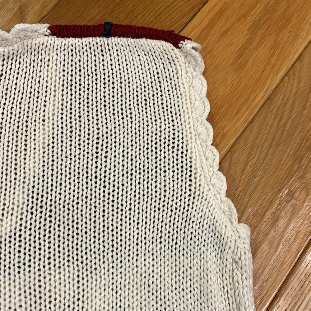 Vintage Cottagecore Hand Knit Scalloped Sweater Vest Size Large - Picture 15 of 16